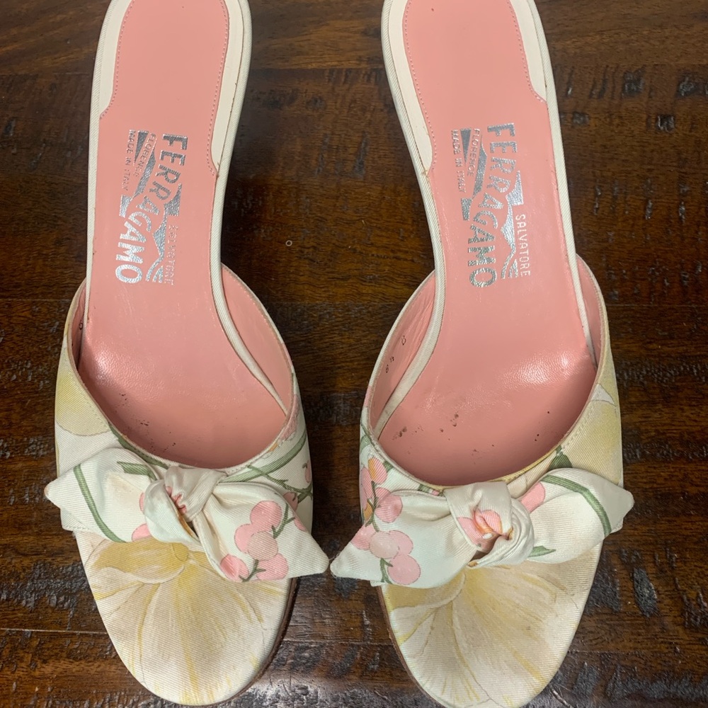Salvatore Ferragamo Cream and Pink Mules with Bow Detail- Narrow Fit